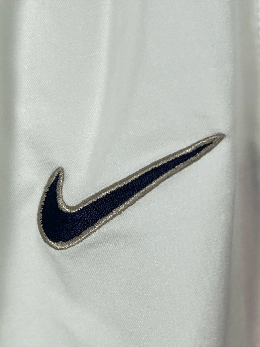 Nike White Red and Navy Arizona Wildcats Basketball Shorts - Picture 4 of 7